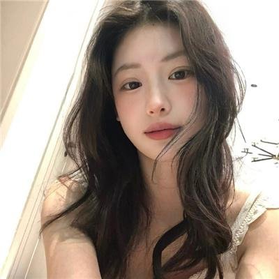 推新人的故事海报